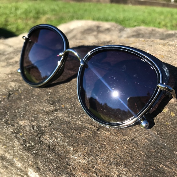 VG Collection - Picture 1 of 1